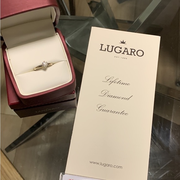 Gorgeous solitaire diamond ring - Picture 5 of 6